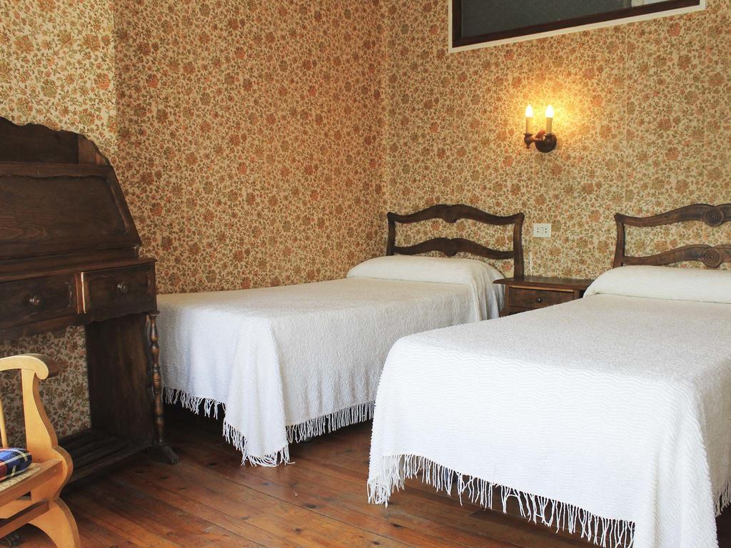 Hostal Rita Belvedere Puigcerda Ngoại thất bức ảnh
